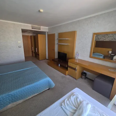Sandy Bay Готель Светий Влас