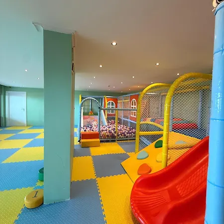 Sandy Bay 4*